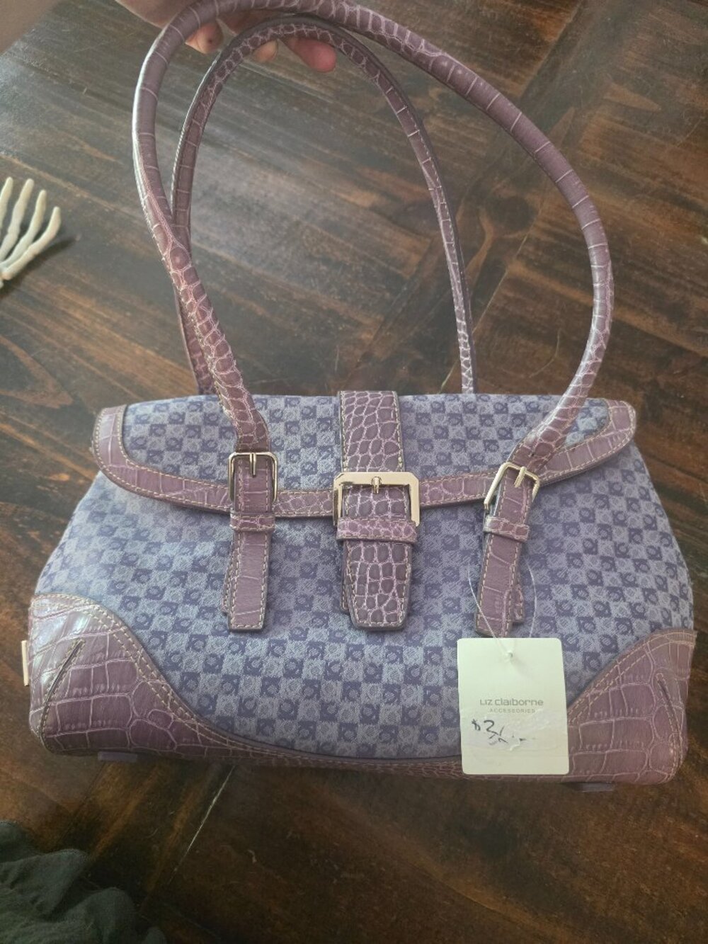 NWT Purple croc pattern Liz Claiborne purse